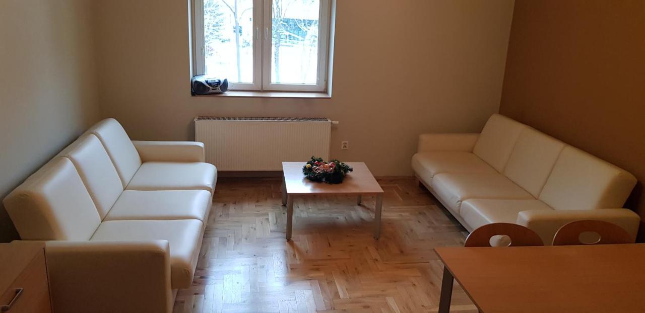 Nad Apteka Szczawnica