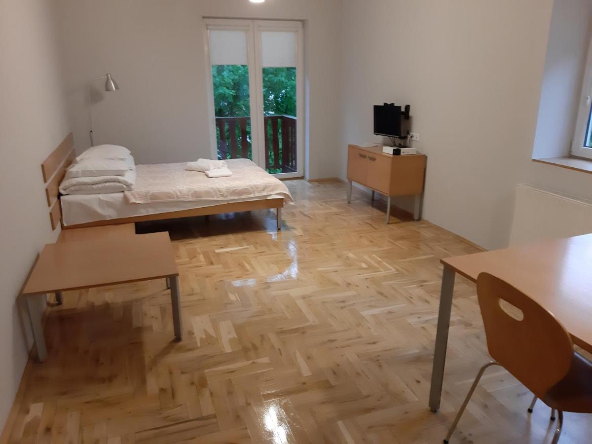 Nad Apteka Szczawnica